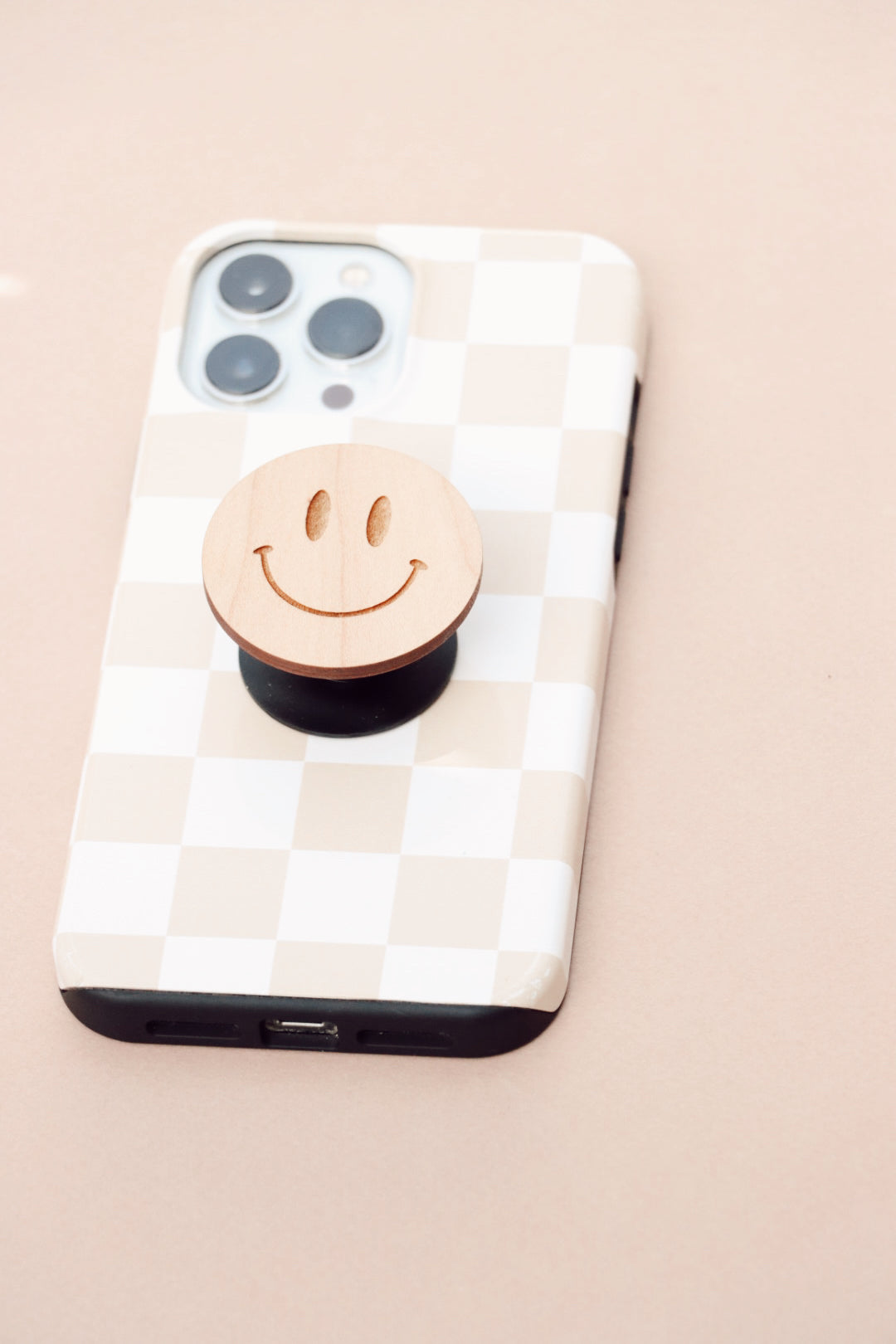 NEW Smiley Face Phone Grip