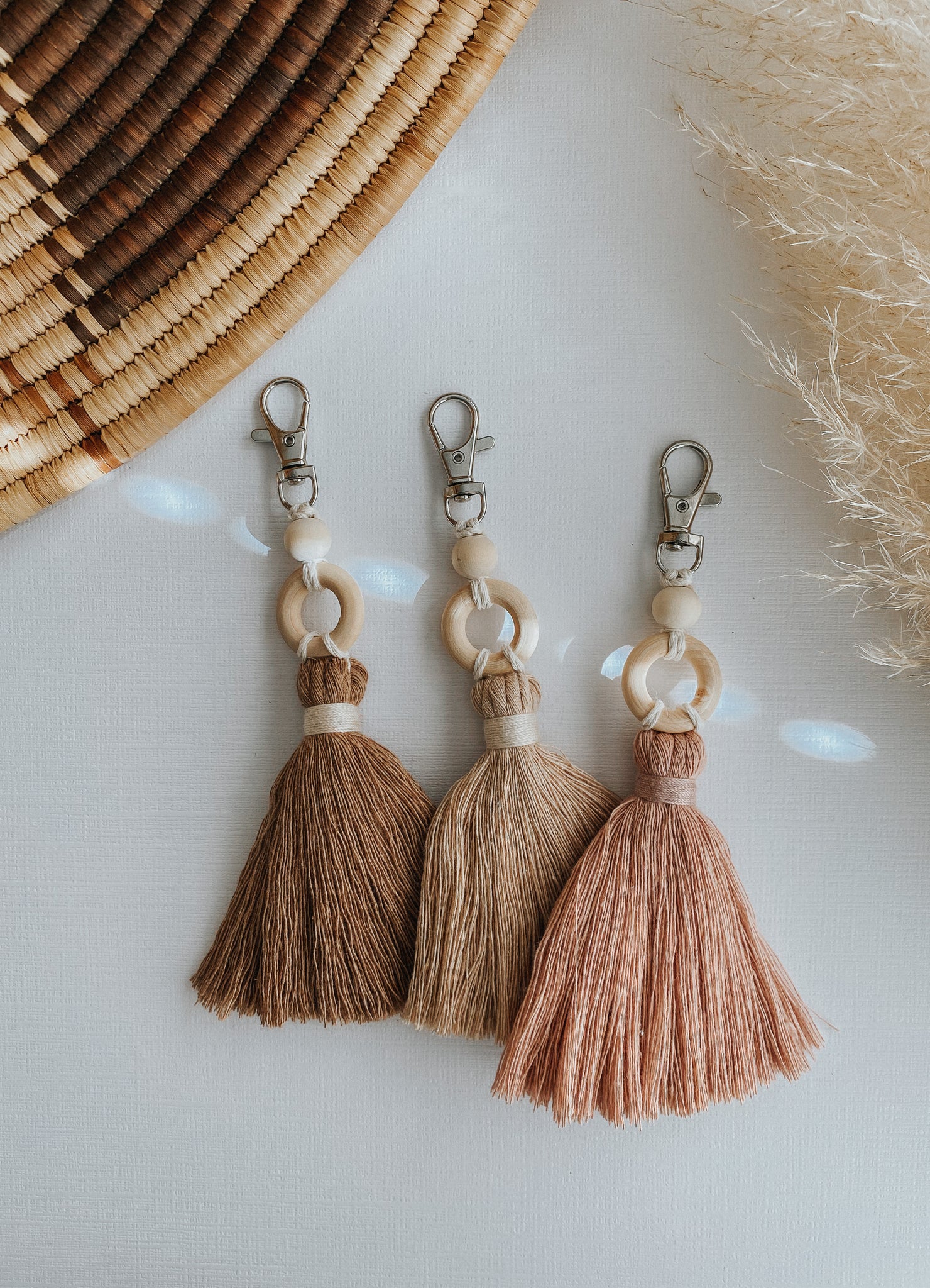 Small Diffusers Keychain Wood Essential Oil Keychain Diffuser – DayCrafter