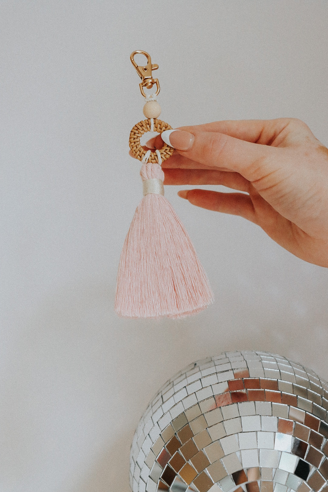 Small Diffusers Keychain Rattan Essential Oil Keychain Diffuser – DayCrafter