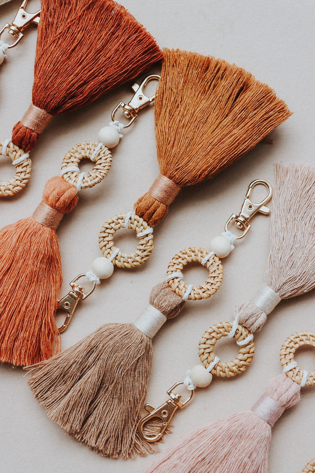 Small Diffusers Keychain Rattan Essential Oil Keychain Diffuser – DayCrafter